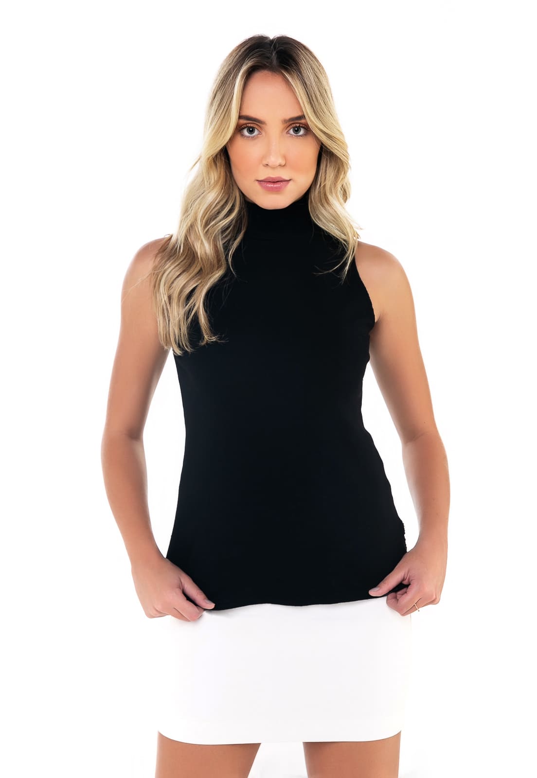 Blusa Feminina Gola Alta Canelada - www.latifundio.com.br