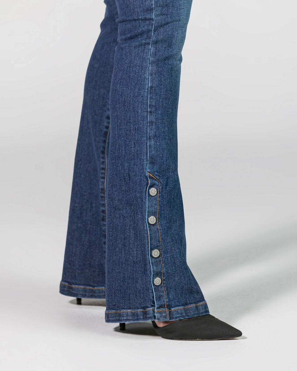 Calça Feminina Alta Flare Detalhe na Barra