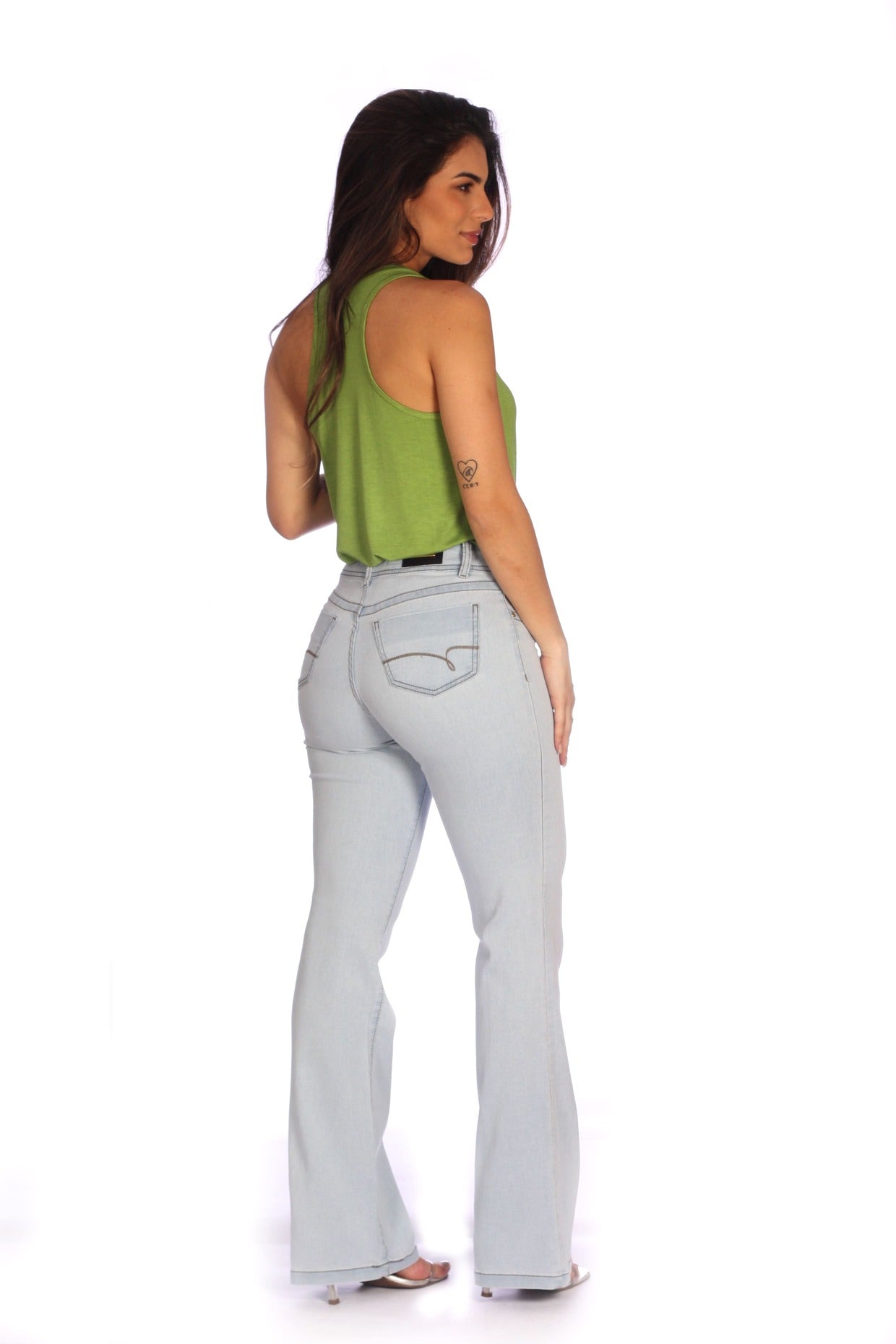 Calça Feminina Tradicional Flare Delavê