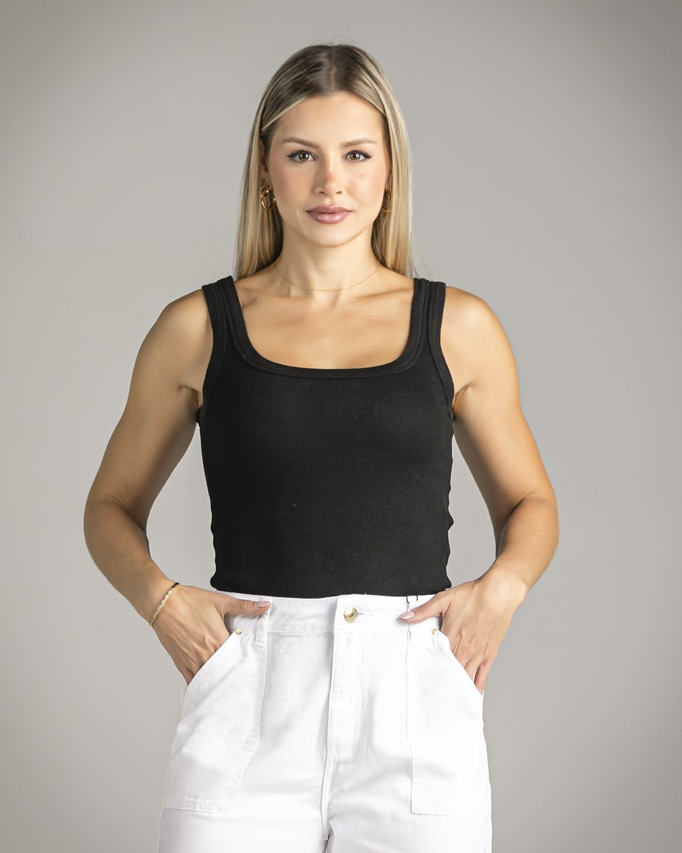Calça Feminina Wide Leg com Bolso Chapado -