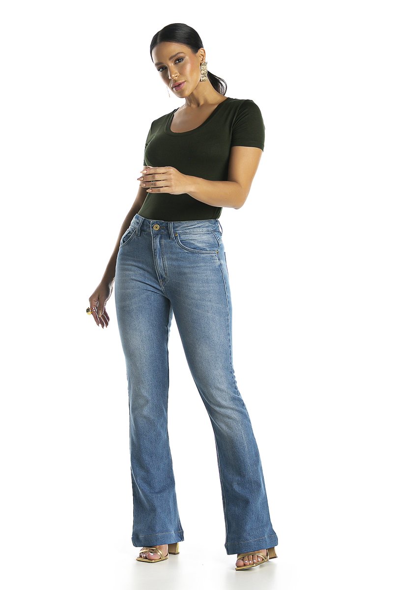 Calça Jeans Feminina Alta Flare
