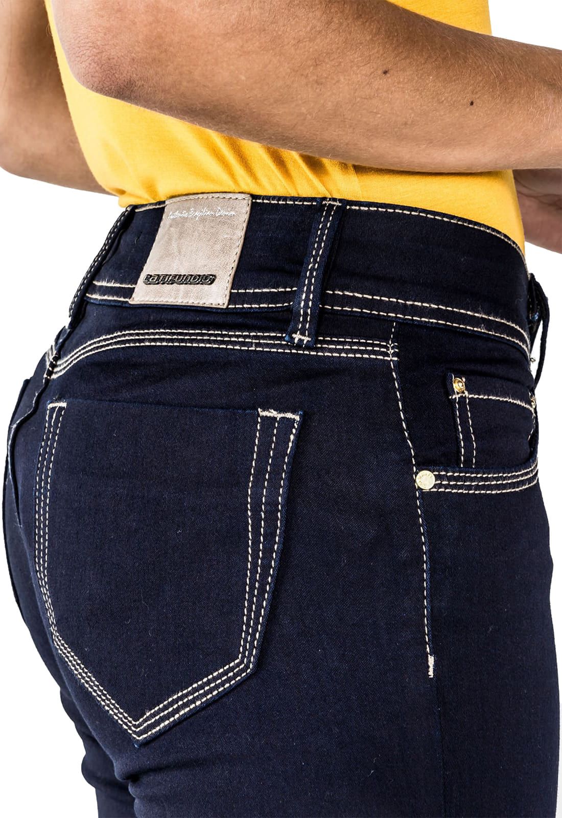 Calça Jeans Feminina Flare Latifundio Intermediária