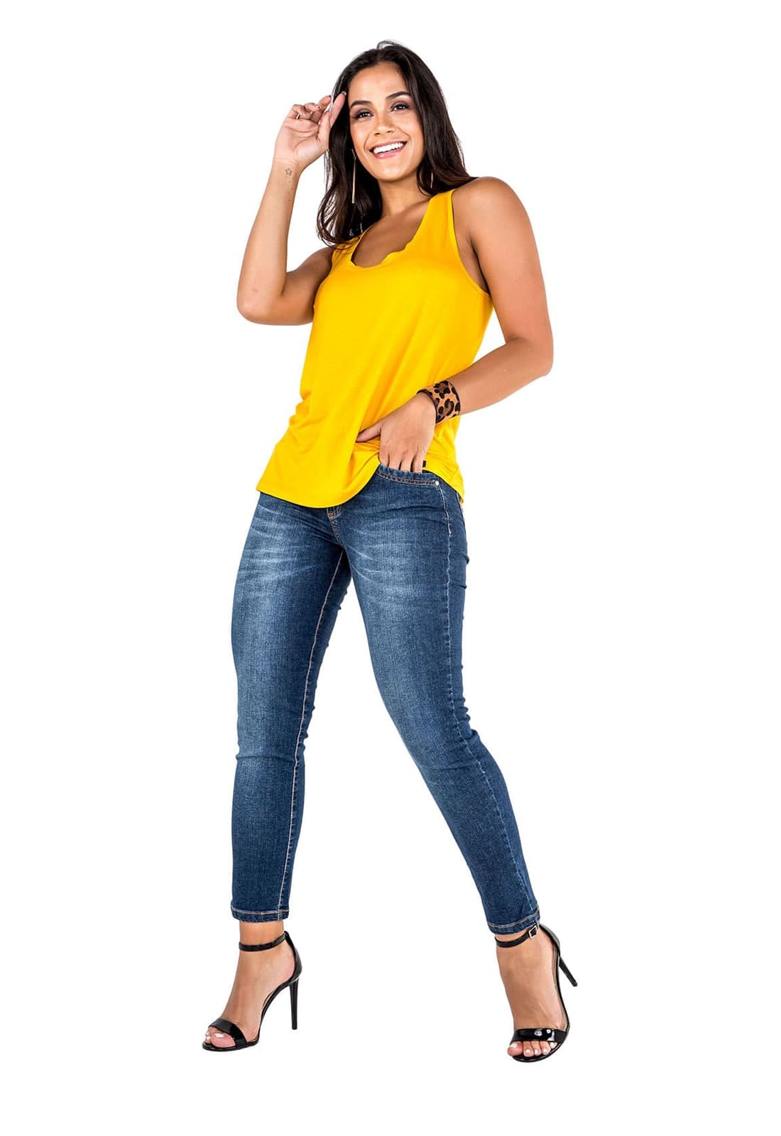 Camiseta Regata Feminina Latifundio - Costas Tipo Nadador