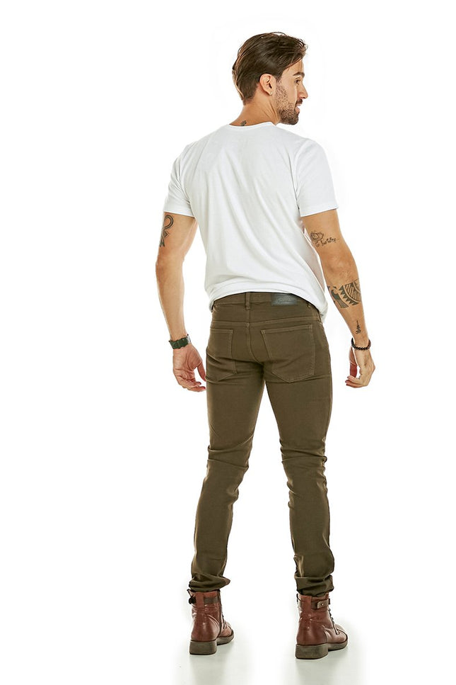Calça Masculina Sarja Fit - Chumbo - www.latifundio.com.br