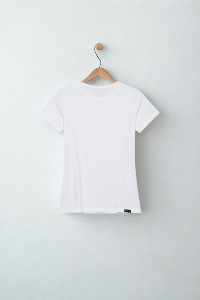 T-Shirt Feminina - Branco - www.latifundio.com.br