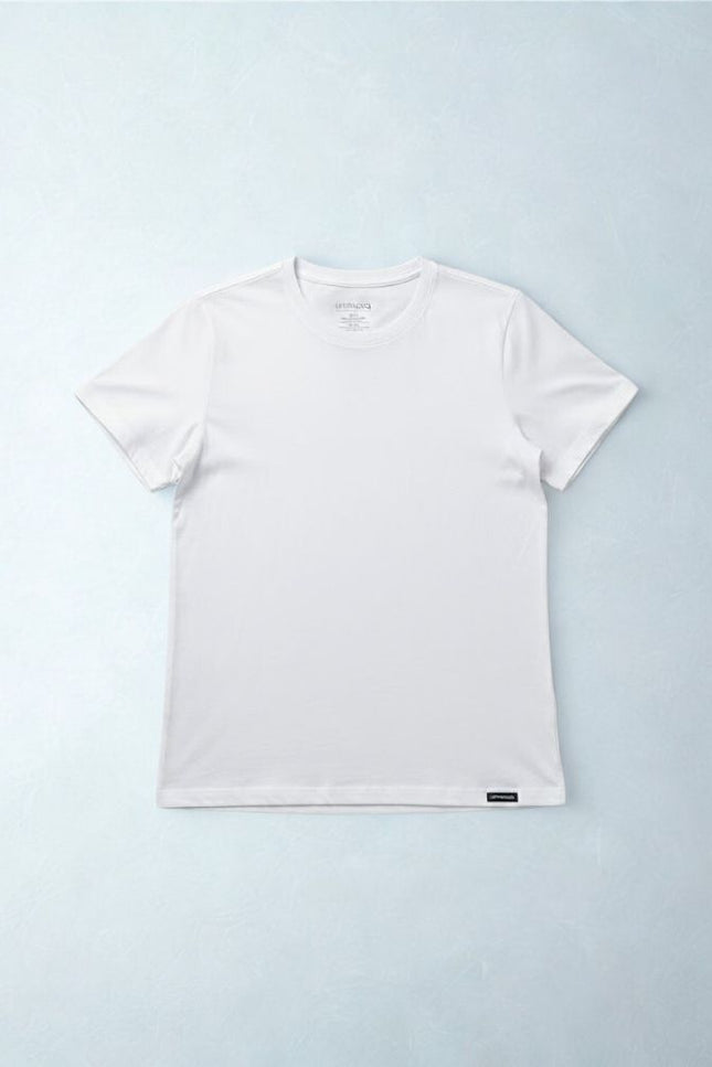 T-Shirt Feminina -  Off White - www.latifundio.com.br