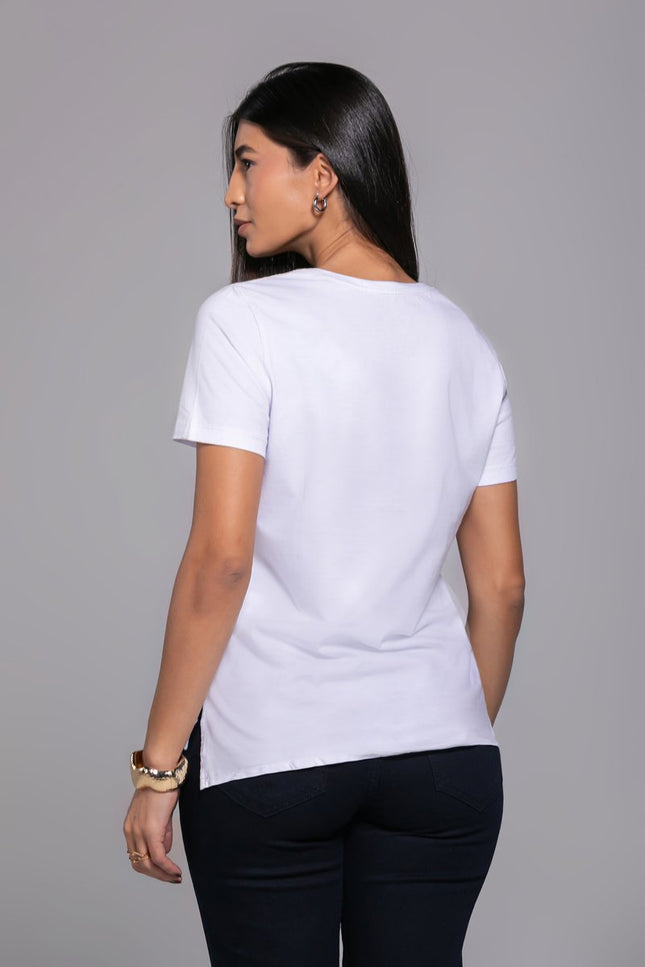 T-Shirt Feminina - Branco - www.latifundio.com.br