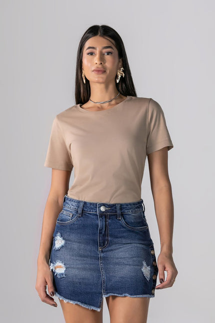 T-Shirt Feminina - Bege - www.latifundio.com.br