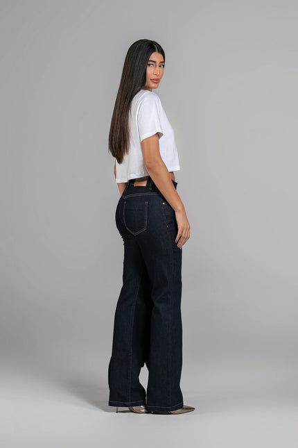 Calça  Feminina Tradicional Alta Boot Cut - Jeans Escuro - www.latifundio.com.br