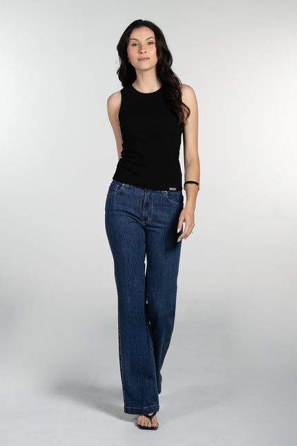 Calça Feminina New Flare - Jeans Médio - www.latifundio.com.br