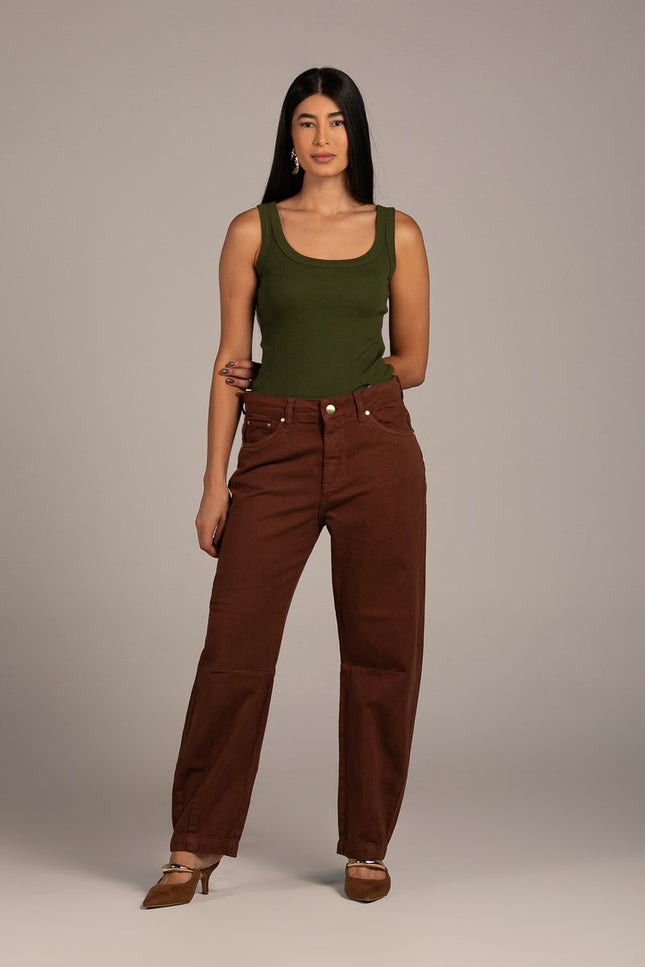 Calça Feminina Barrel - Marrom - www.latifundio.com.br