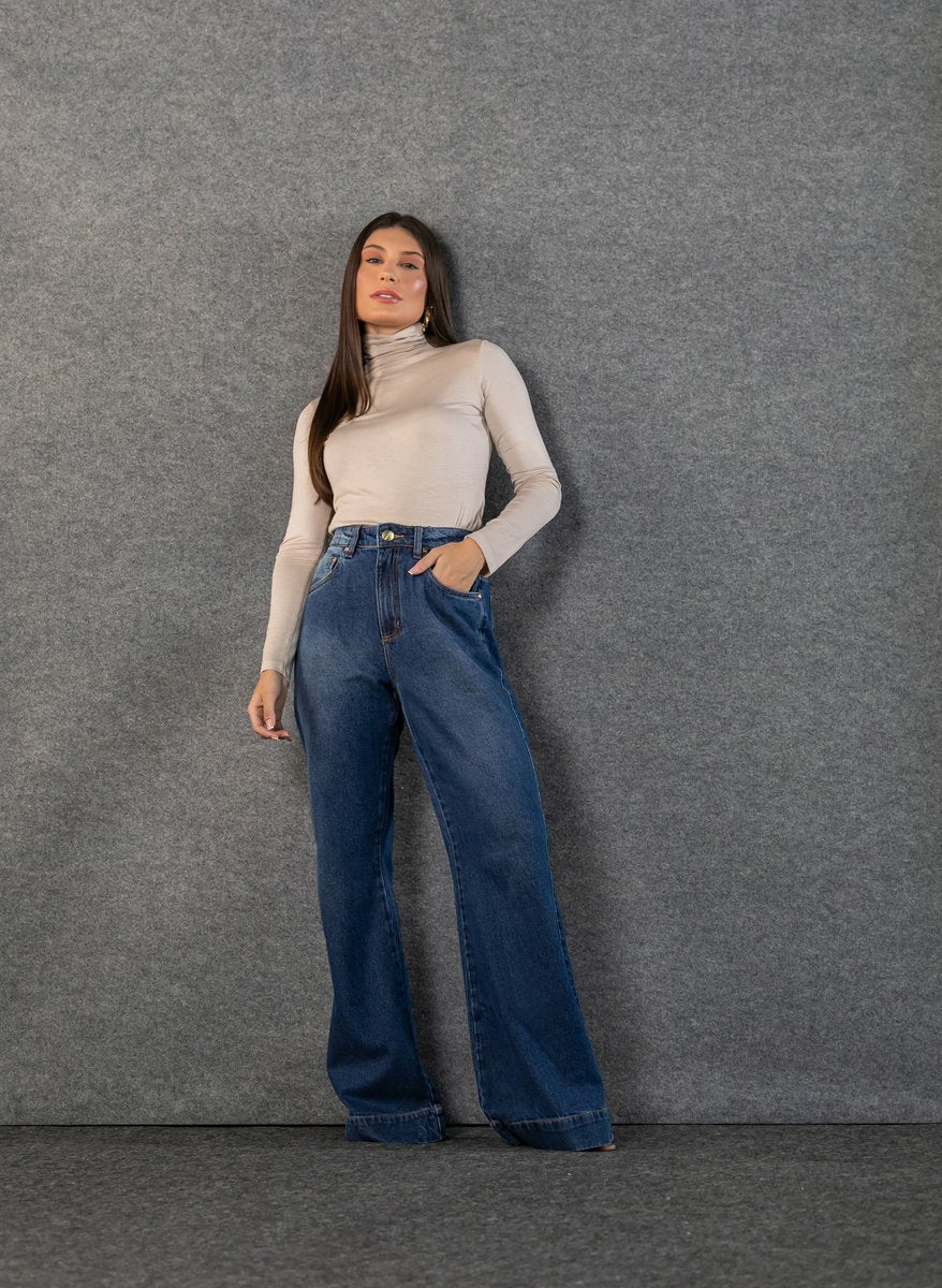 Calça Feminina Wide Flare