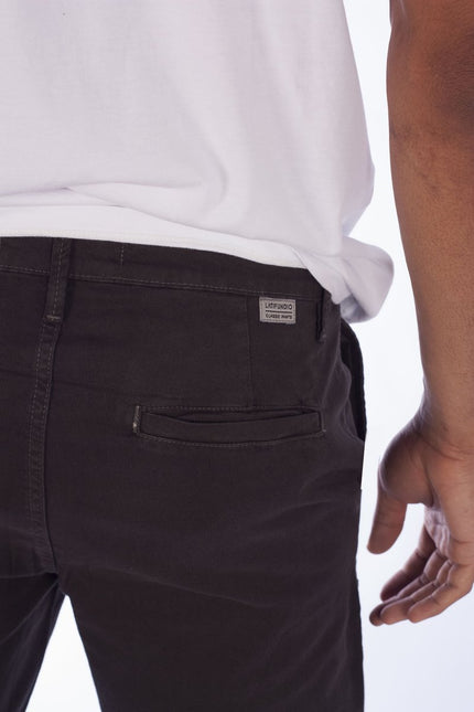 Calça Masculina Classic Slim - Chumbo - www.latifundio.com.br