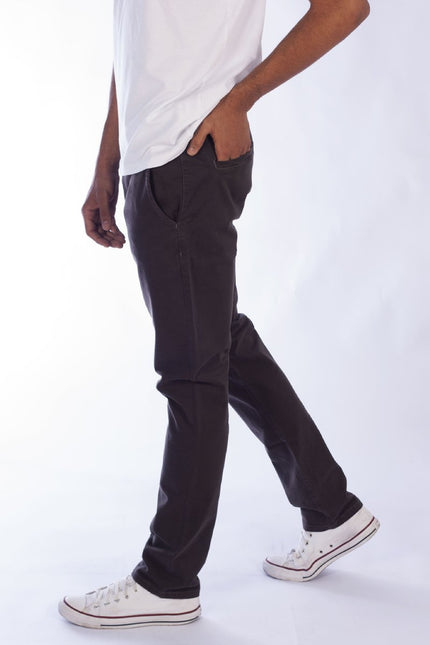 Calça Masculina Classic Slim - Chumbo - www.latifundio.com.br