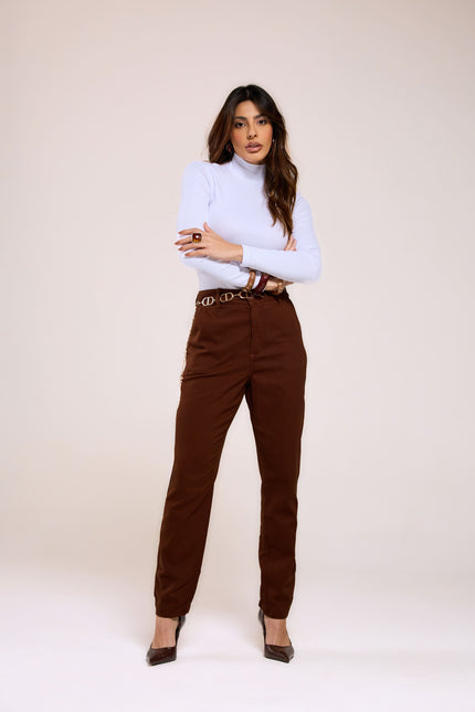 Calça Feminina Cenoura Colors - Marrom - www.latifundio.com.br