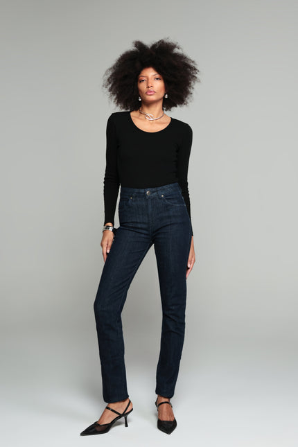Calça Feminina Trad Alta Cigarrete - Jeans Escuro - www.latifundio.com.br