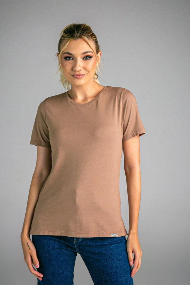 T-Shirt Feminina - Bege - www.latifundio.com.br