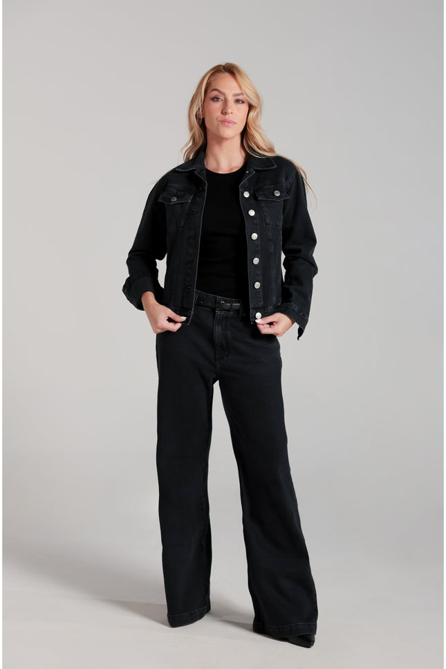 Jaqueta Feminina - Black - www.latifundio.com.br