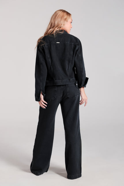 Jaqueta Feminina - Black - www.latifundio.com.br