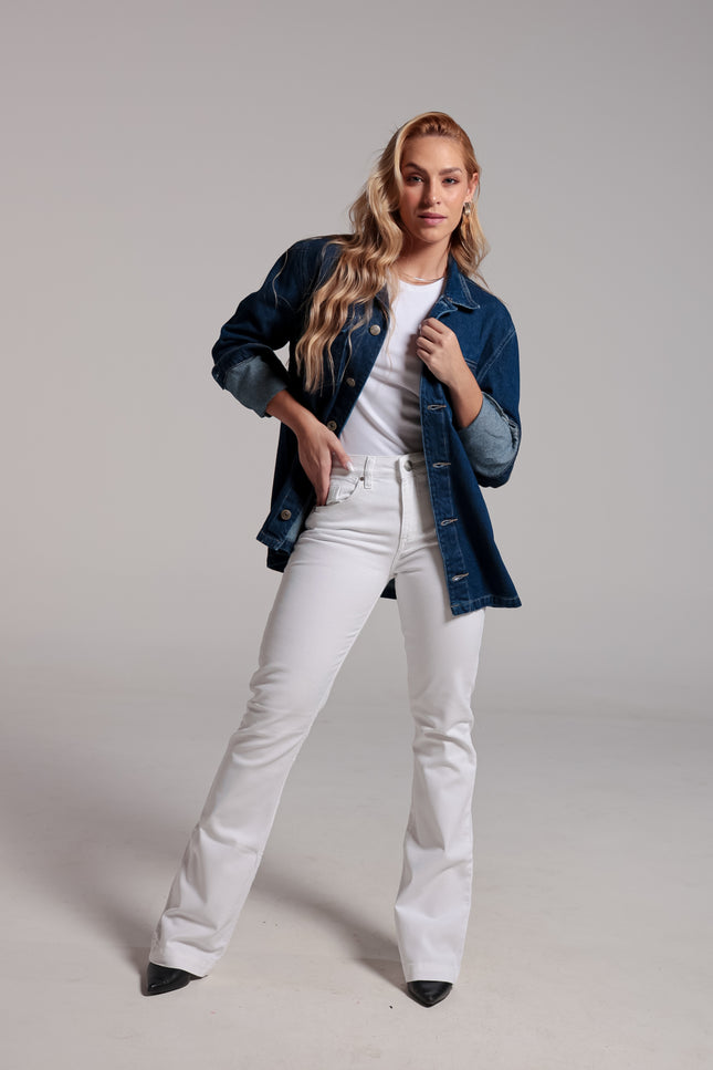 Calça Feminina Tradicional Alta Flare - Branco - www.latifundio.com.br