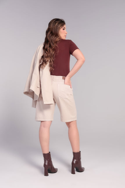 Jorts Feminino - Off White - www.latifundio.com.br