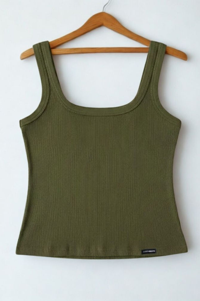 Regata Feminina - Verde Militar - www.latifundio.com.br