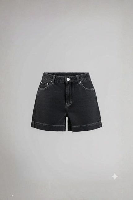 Short Black - Jeans Escuro - www.latifundio.com.br