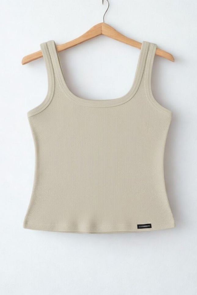 Regata feminina - Off White - www.latifundio.com.br