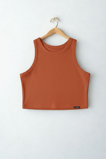 Regata Feminina Cropped - Páprica - www.latifundio.com.br