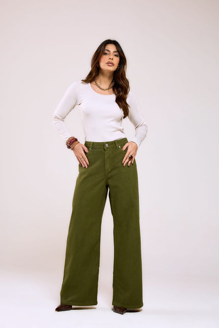 Calça Feminina Wide Pantalona - Verde Militar - www.latifundio.com.br