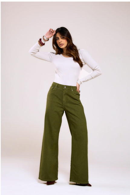 Calça Feminina Wide Pantalona - Verde Militar - www.latifundio.com.br
