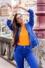 Azul