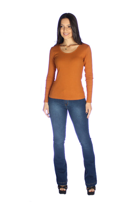 Blusa Básica de Manga Longa - www.latifundio.com.br