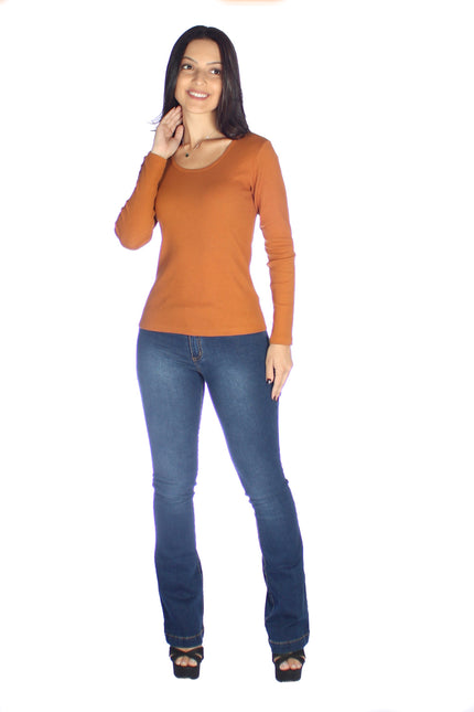 Blusa Básica de Manga Longa - www.latifundio.com.br