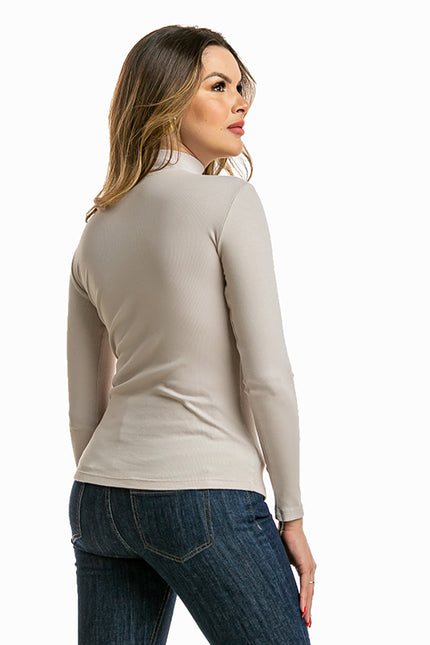 Blusa Manga Longa e Gola Alta