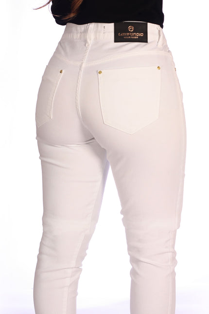 Calça Feminina Cigarrete Alta em sarja