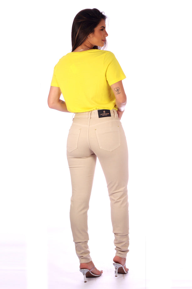 Calça Feminina Cigarrete Alta em sarja