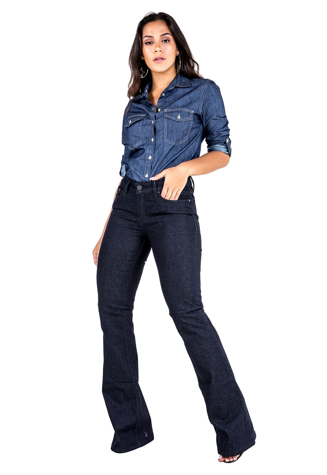 Calça Feminina Flare Tradicional Jeans - www.latifundio.com.br