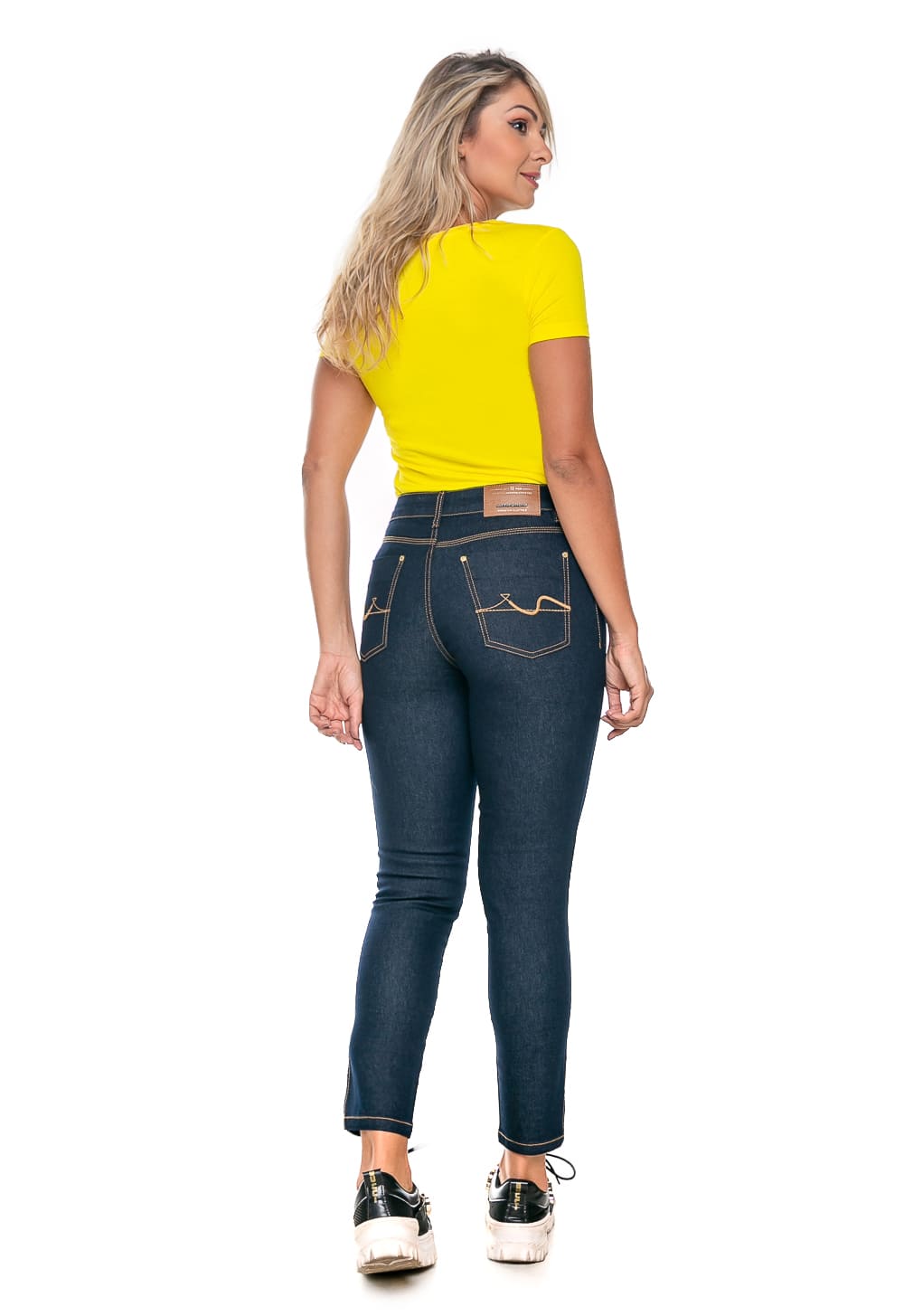 Calça Feminina Jeans Cropped Tradicional - www.latifundio.com.br