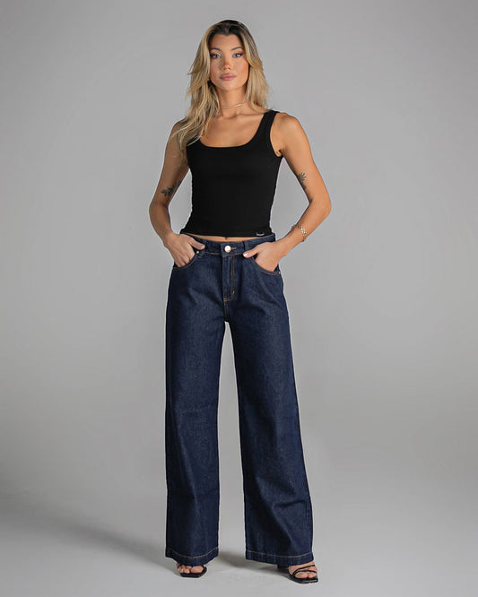 Calça Feminina Pantalona em Jeans Amaciado