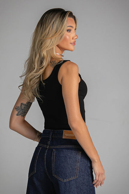 Calça Feminina Pantalona em Jeans Amaciado