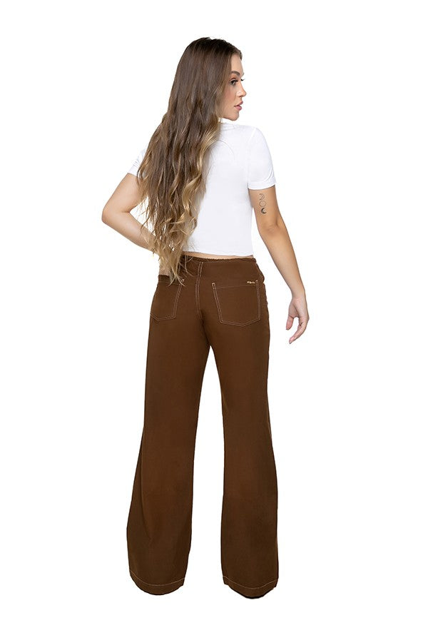 Calça Feminina Pantalona Sarja Leve - www.latifundio.com.br