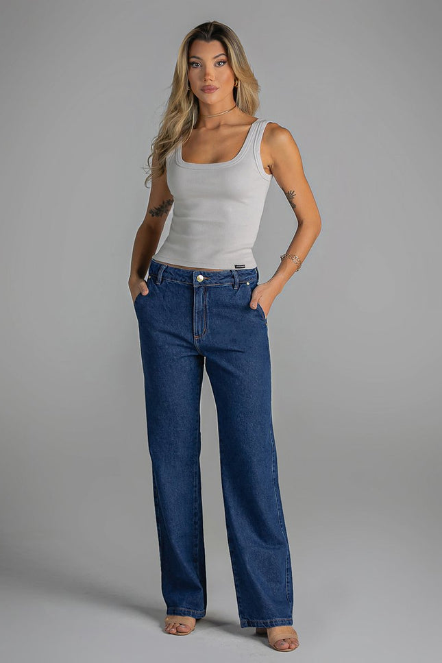 Calça Feminina Reta com Bolso Faca