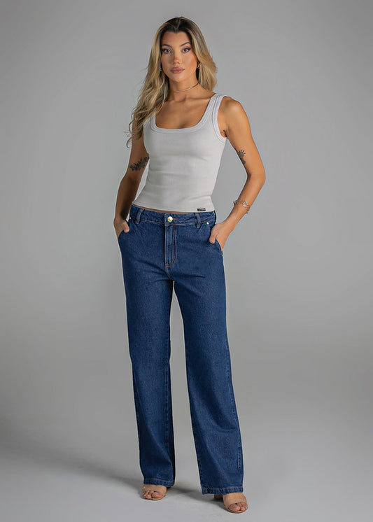 Calça Feminina Reta com Bolso Faca