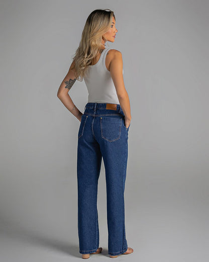 Calça Feminina Reta com Bolso Faca