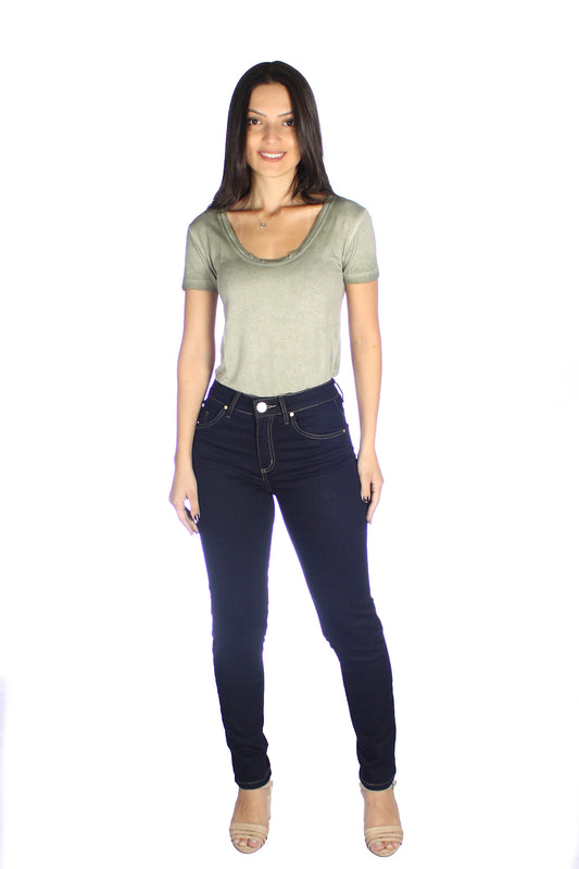 Calça Feminina Tradicional Alta Cigarrete - www.latifundio.com.br