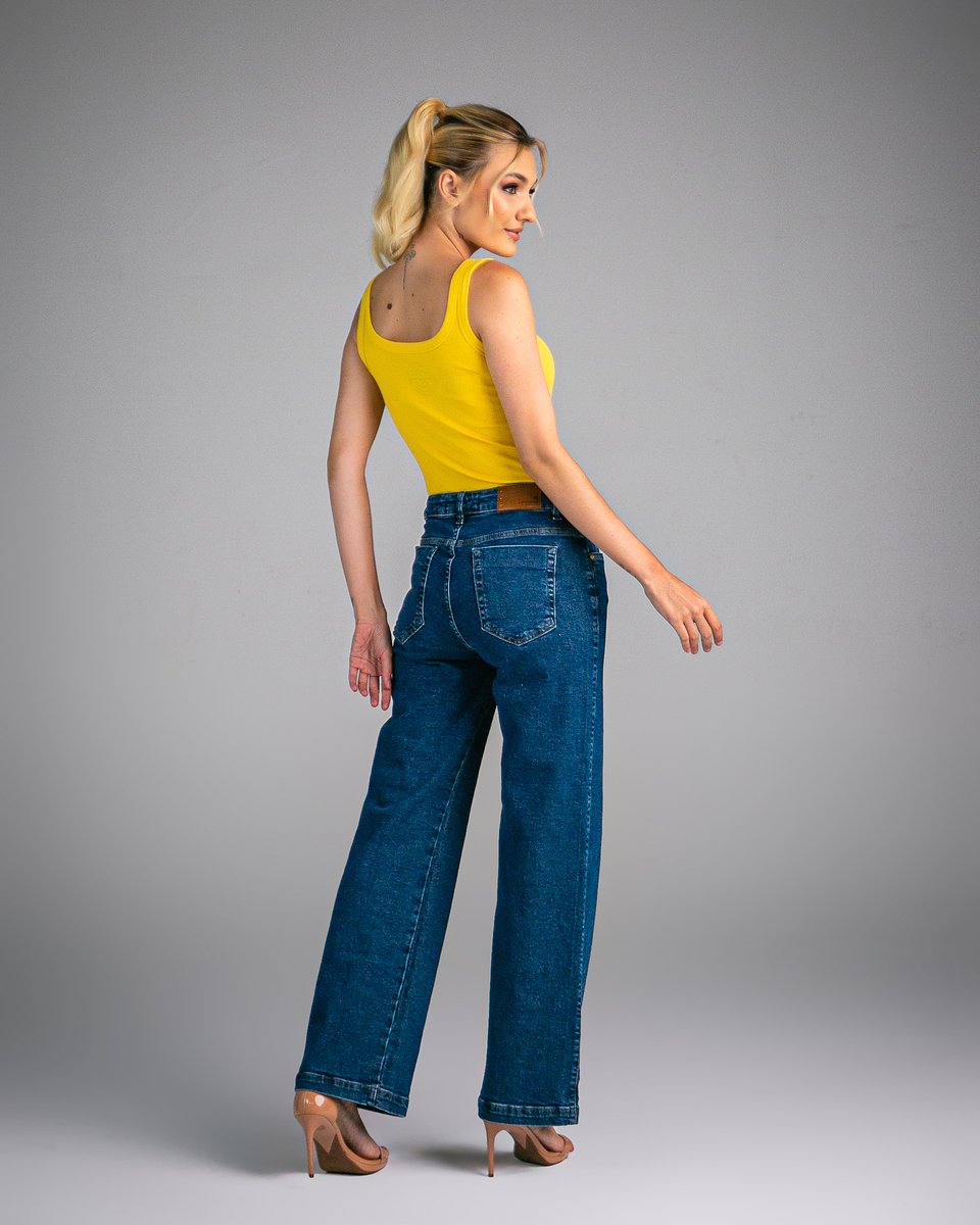 Calça Feminina Tradicional Alta Reta