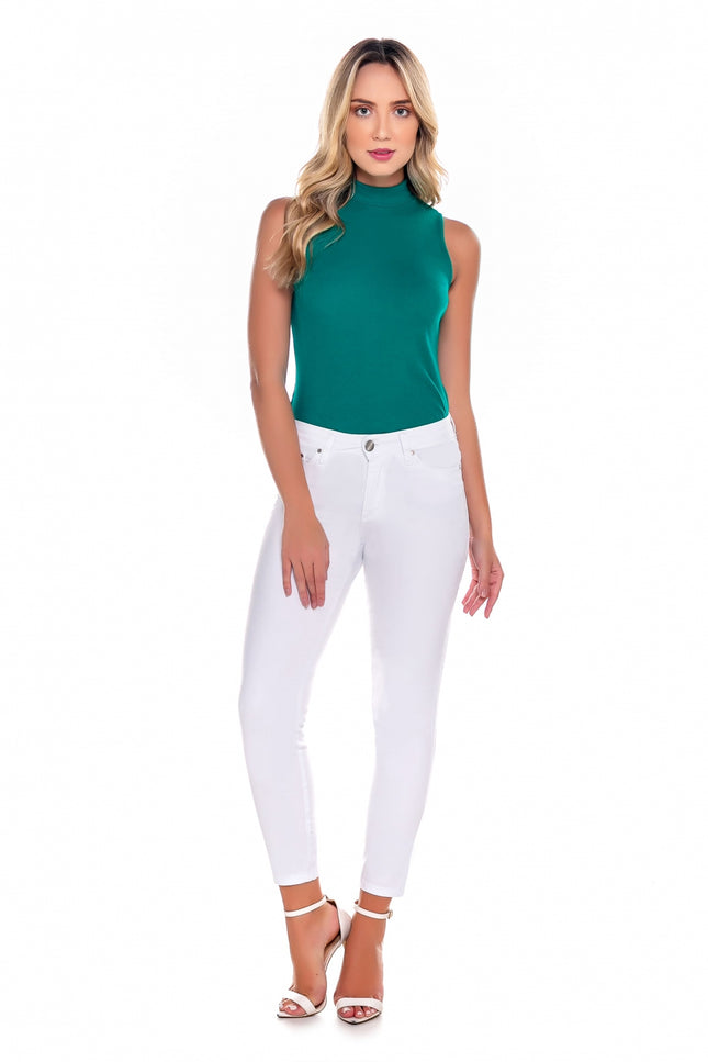 Calça Feminina Tradicional Cropped - Sarja Branco - www.latifundio.com.br
