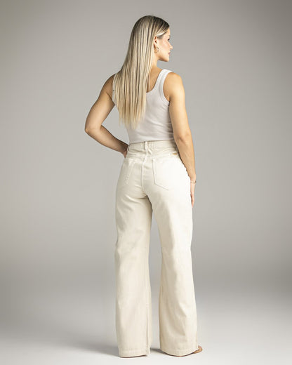 Calça Feminina Wide Leg com Bolso Chapado -