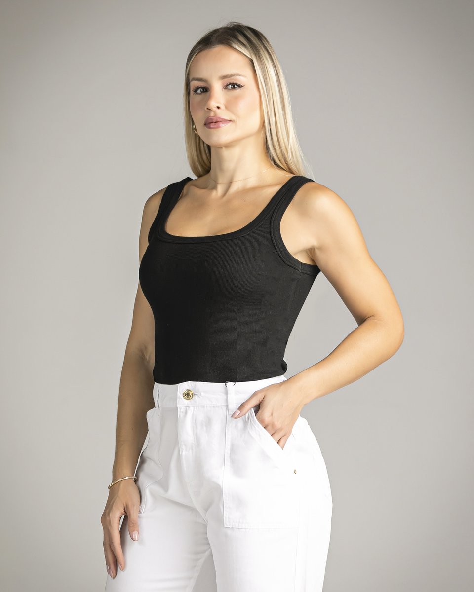 Calça Feminina Wide Leg com Bolso Chapado -